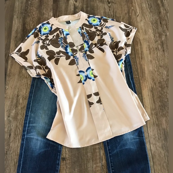 Emery Rose Tops - Emery Rose Blouse, Size Medium, NWT